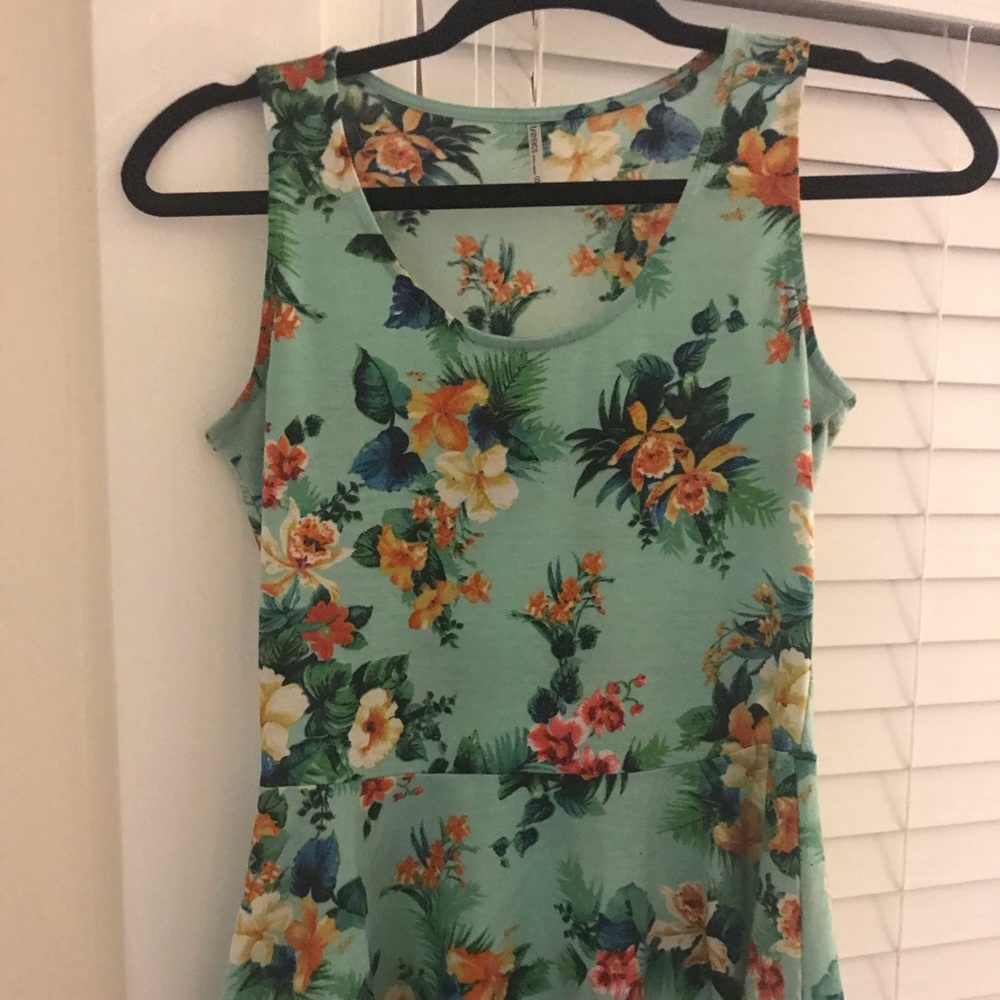 Cute floral top
